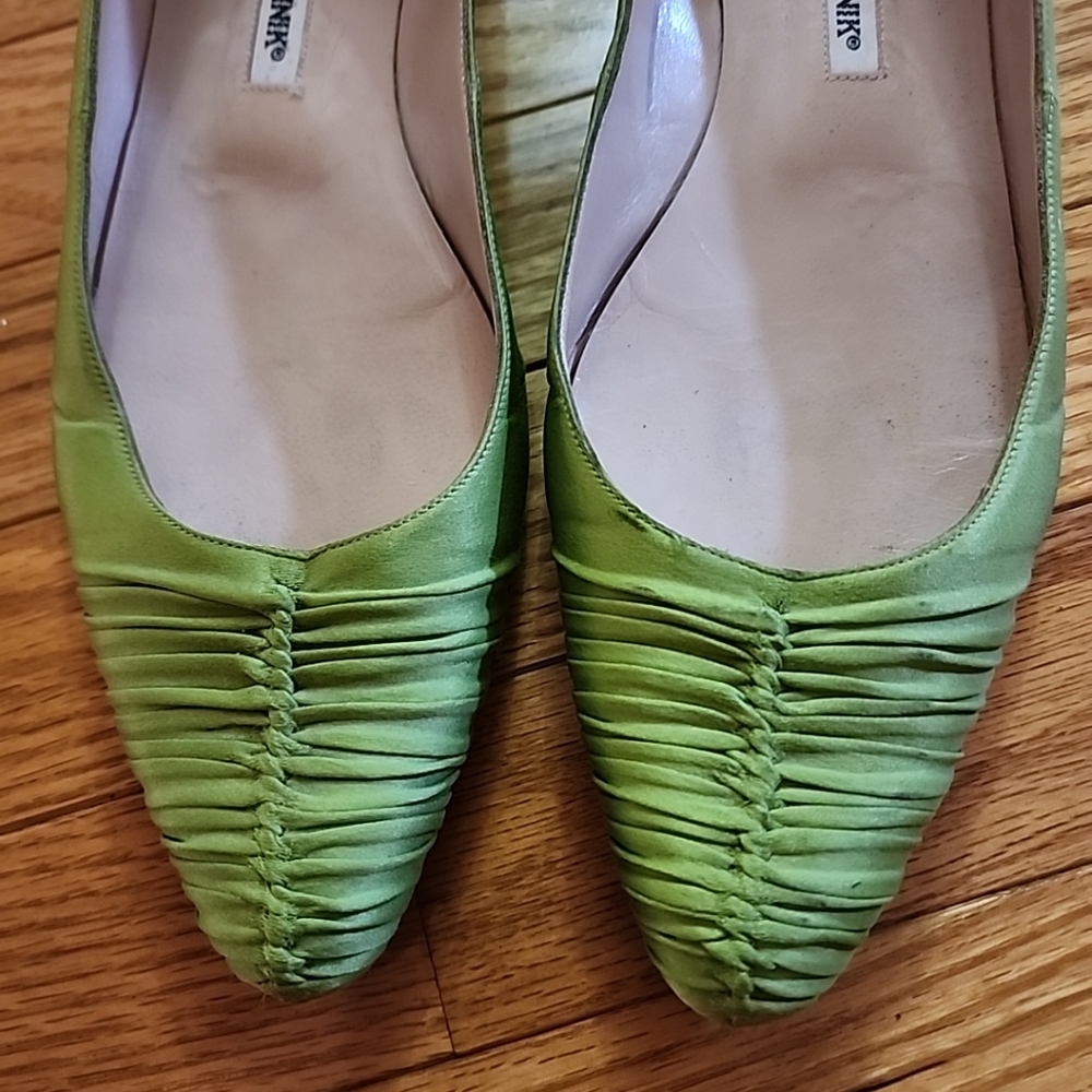Manolo Blahnik Shoes - Picture 3 of 8